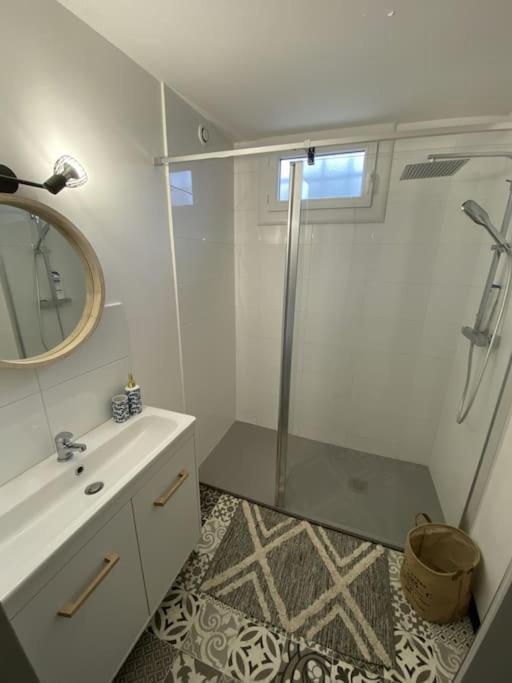Appartement Tout Equipe 2 Chambres + Jardin Saix  Kültér fotó